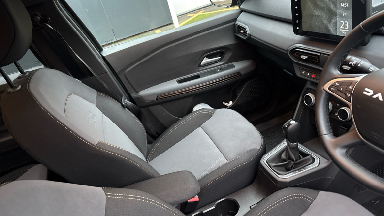 Dacia Jogger 1.6 HEV Extreme 5dr Auto Hybrid Estate